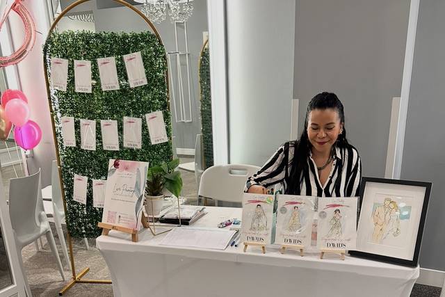 Michelle Ortega Belío Art Studio - Live Painting