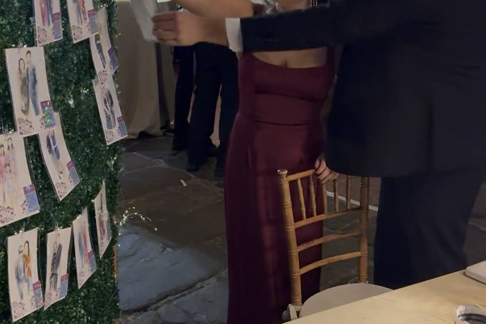 Invitados recogiendo