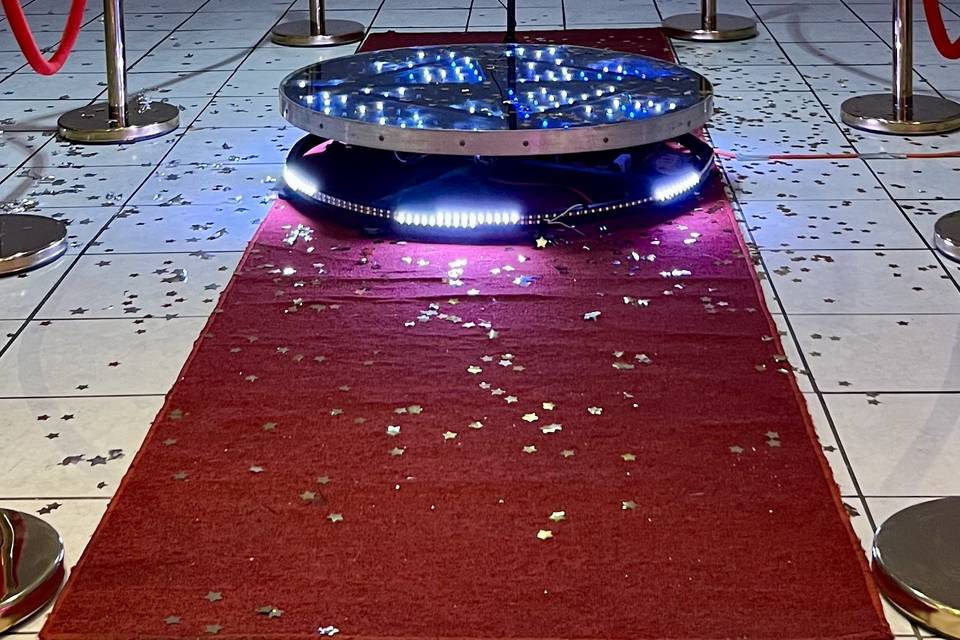 Plataforma de fotos con alfombra