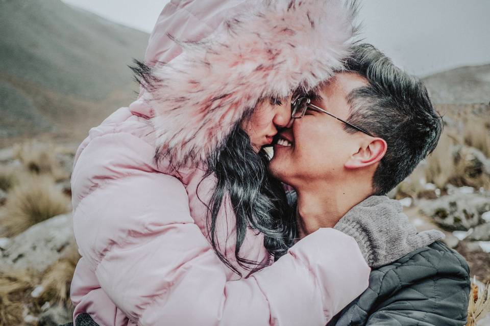 Beso en el Nevado de toluc