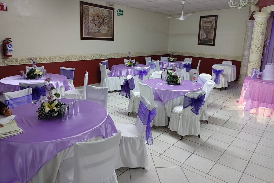 Salón Jardín Colonial