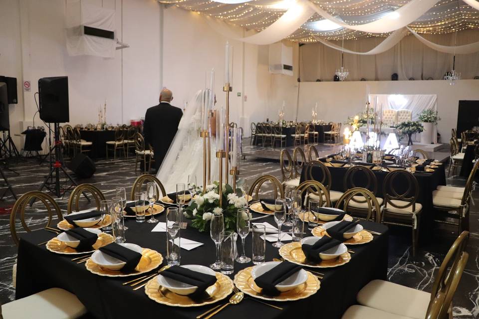 Novios en Salón Diamante