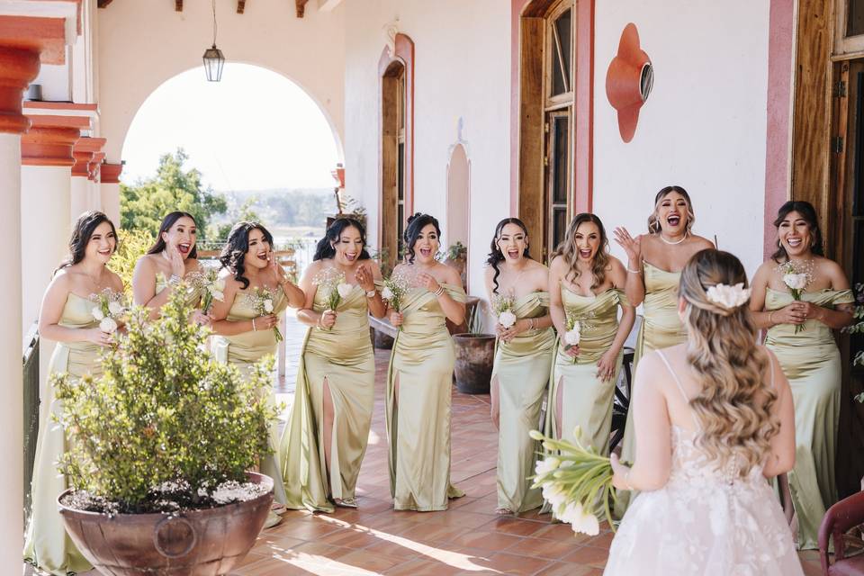 First look damas