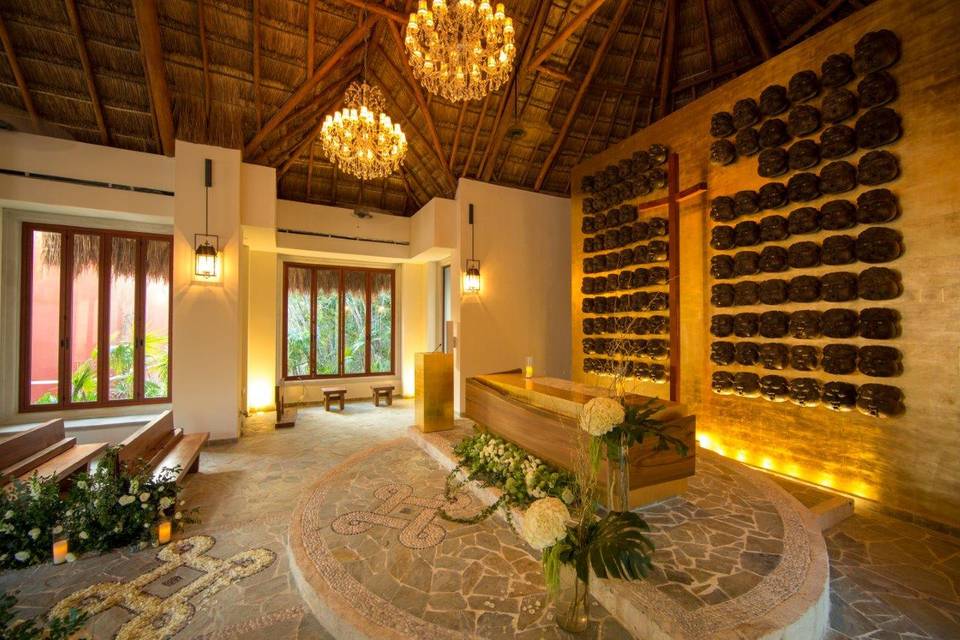 Interior Iglesia Pueblito