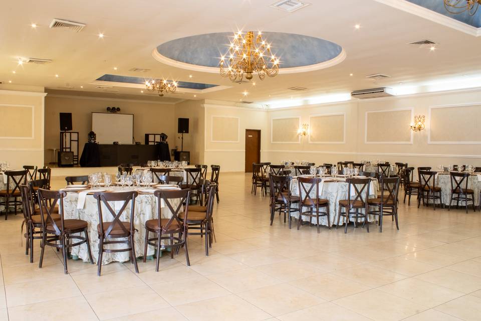 Salon lateral izquierda