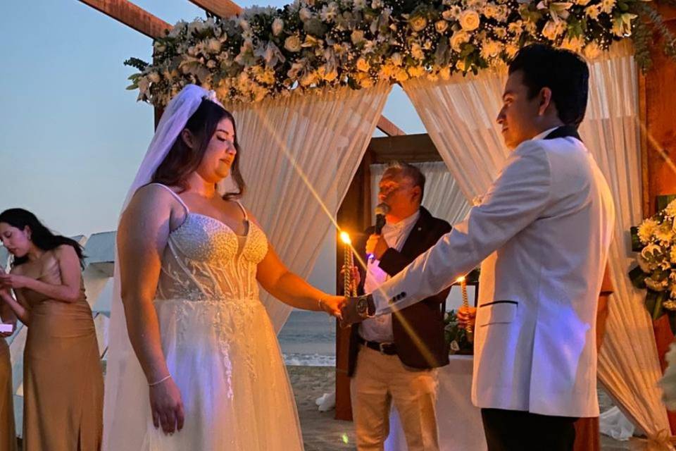 Novios en el Altar