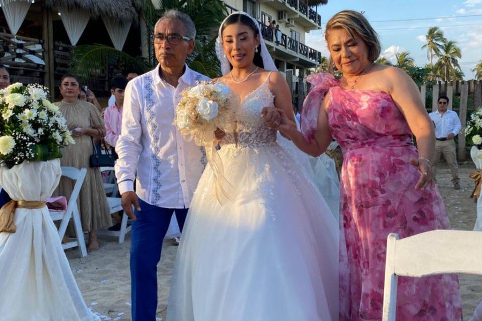 Novia con sus papás