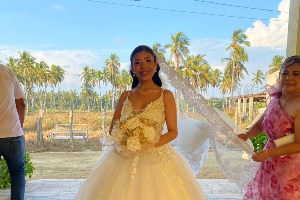 Novia llegando a la boda
