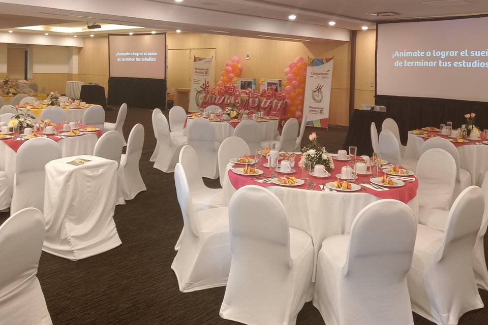 GRAN SALON LA FIESTA