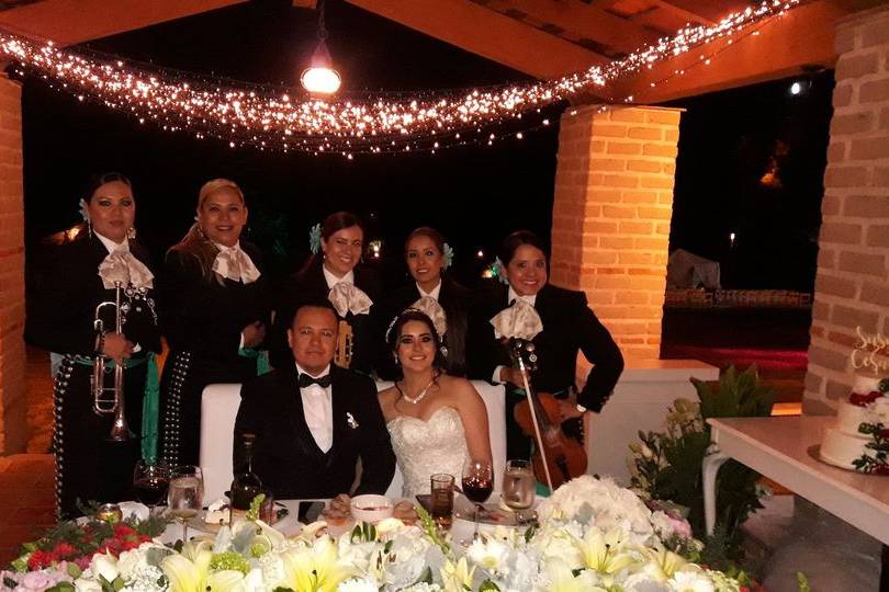 Mariachi Piel Morena