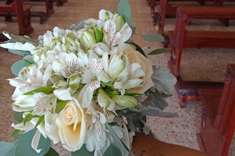 Ramo de ofrenda a la virgen