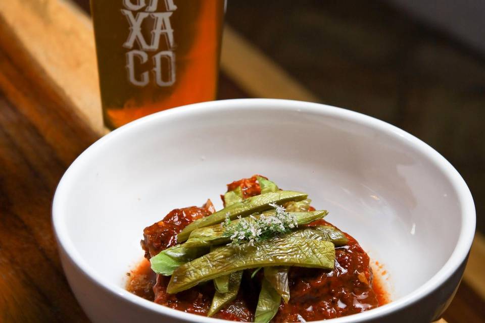 Platillo con cerveza