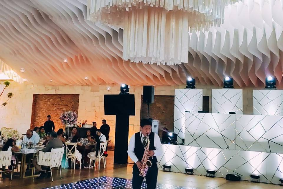 Gera Valdez Saxofonista