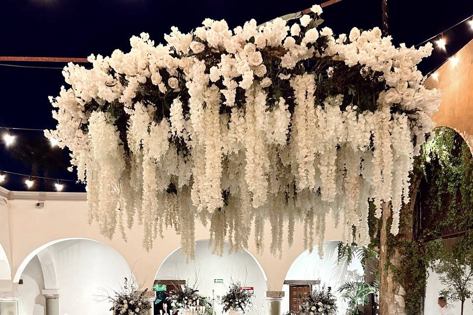 Boda con cielo de flor blanca