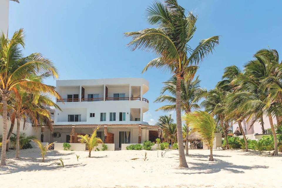 Arenika Beach House