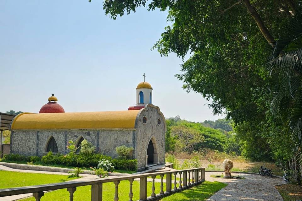 Vistas a la capilla