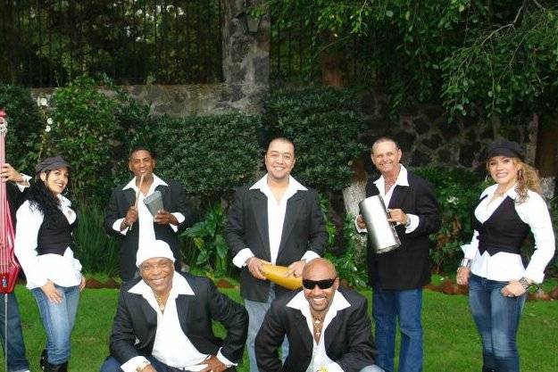 Toda la orquesta