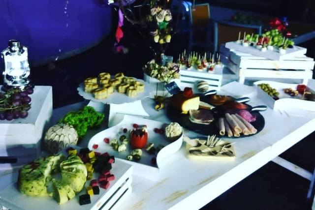 Mesa de quesos  carnes frías