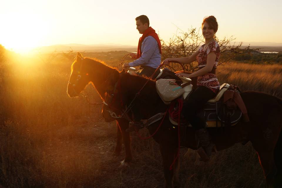 Cabalgata al atardecer