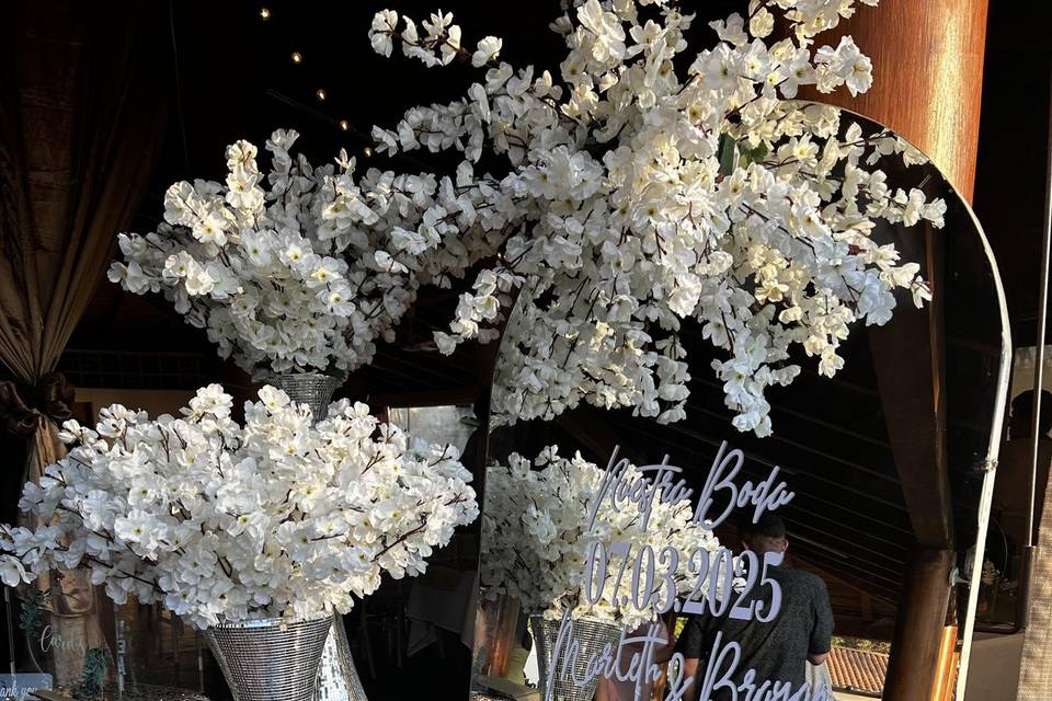 Espejo para Bodas con el Date