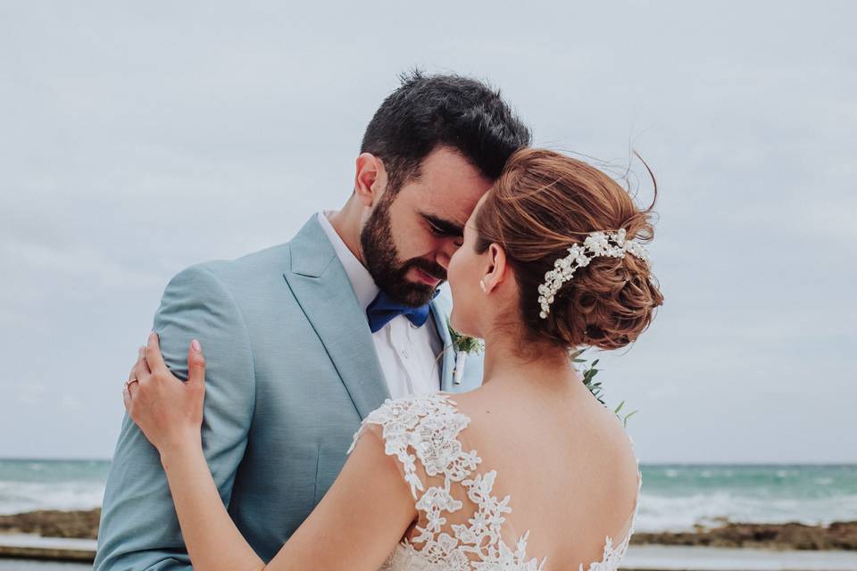 Novios en playa