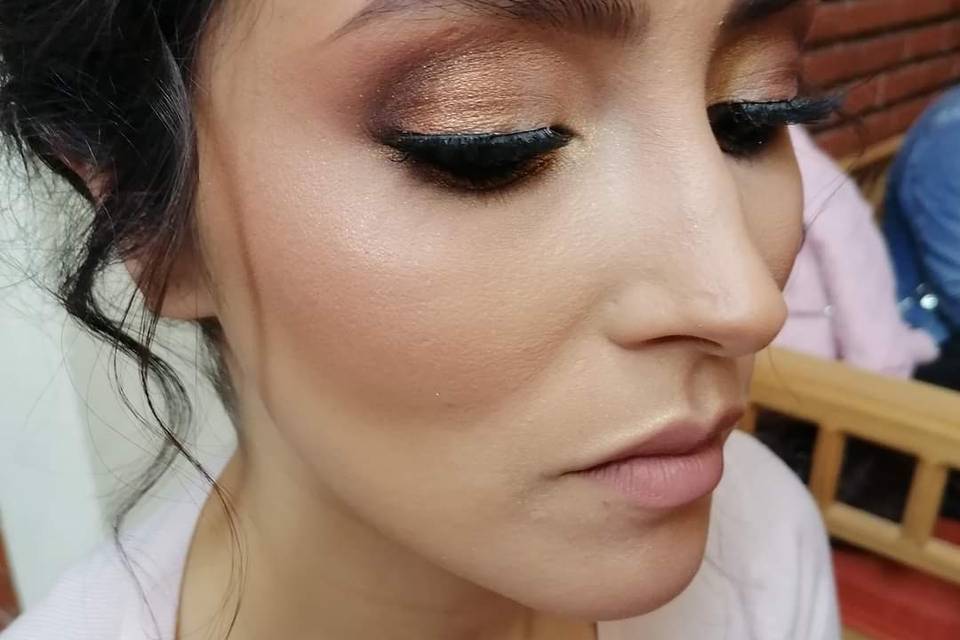 Maquillaje Clásico de novia