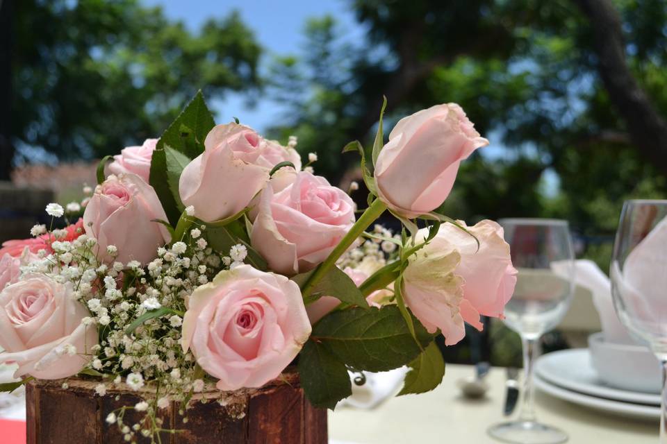 Jardinera redonda rosas