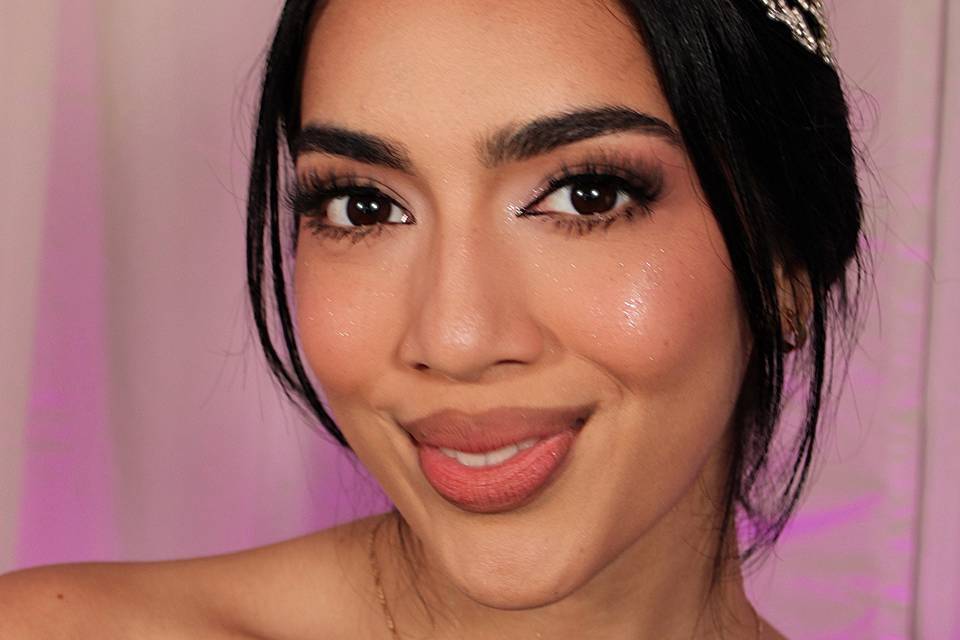 Maquillaje nupcial glam