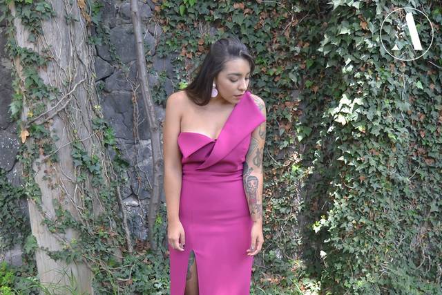 Vestido magenta asimétrico