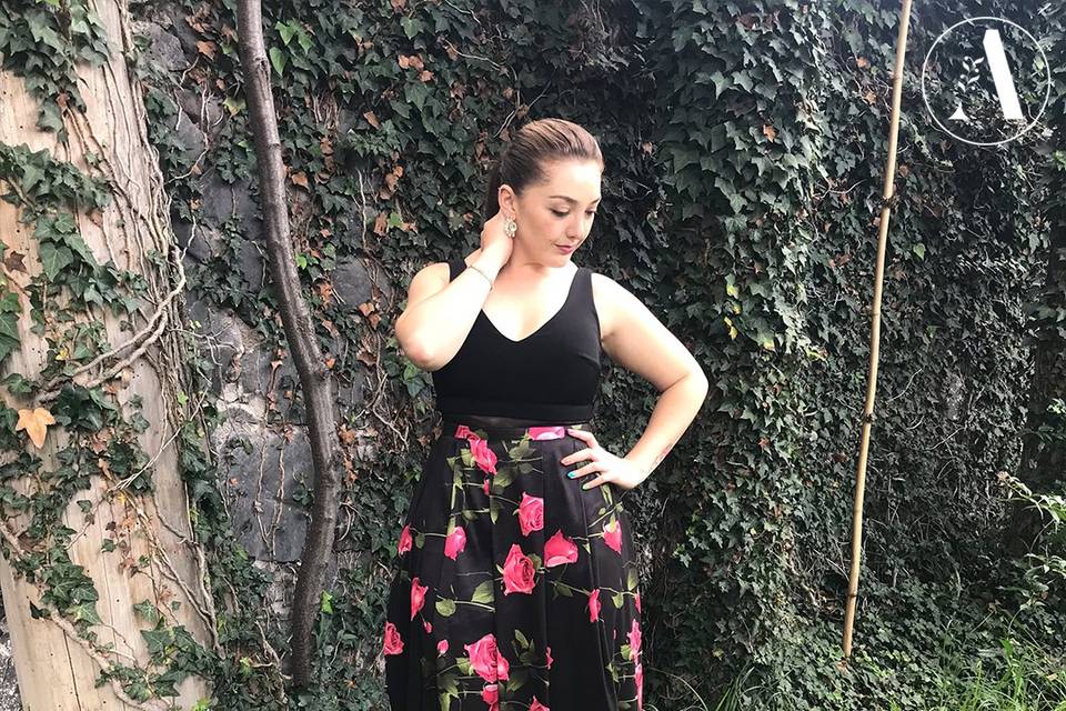 Vestido negro de flores