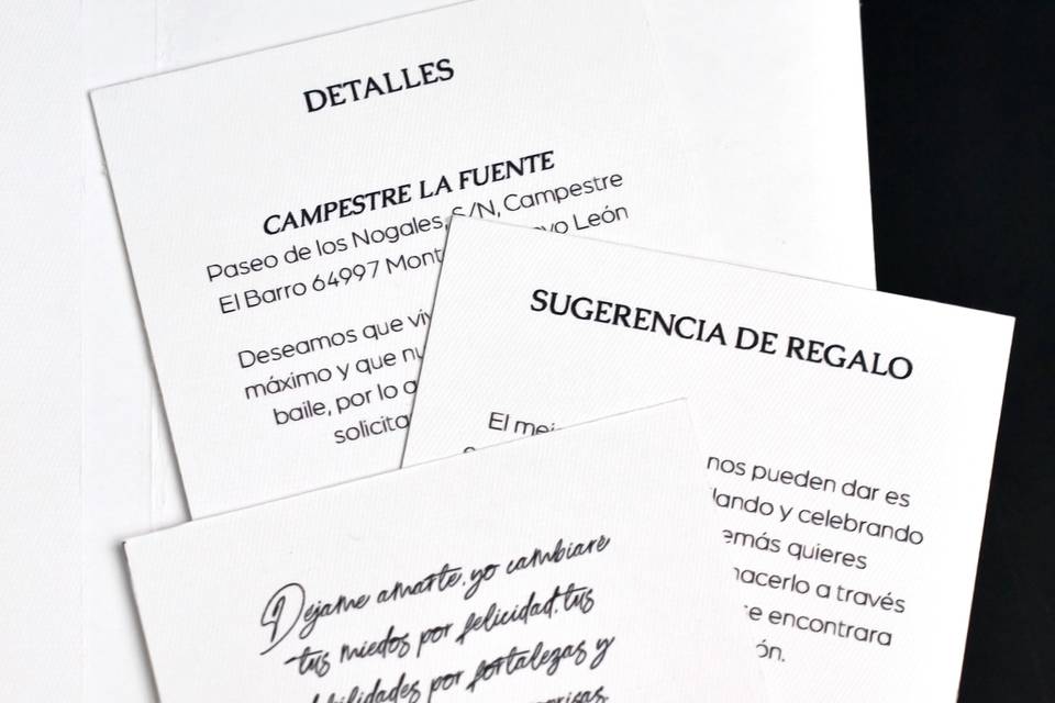 Diseño de invitación en blanco