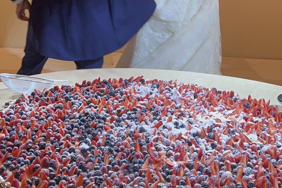Wedding pavlova