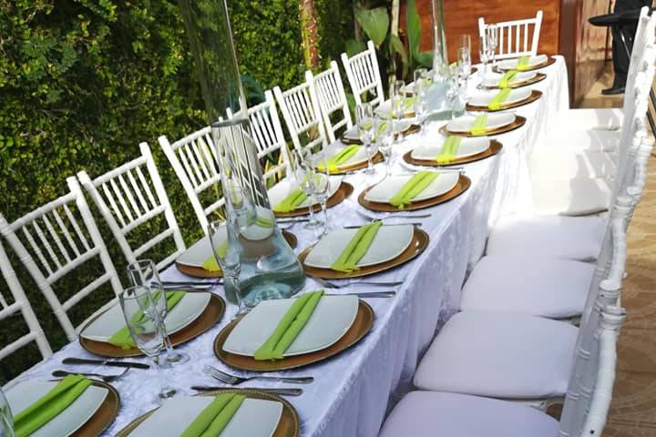 Banquetes y Eventos Dknt