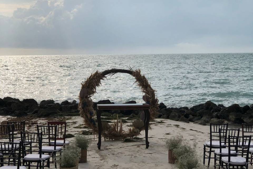 Bodas en ña playa.  Destinatio