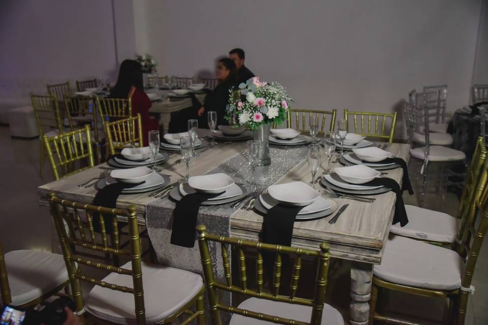 Banquetes y Eventos Dknt