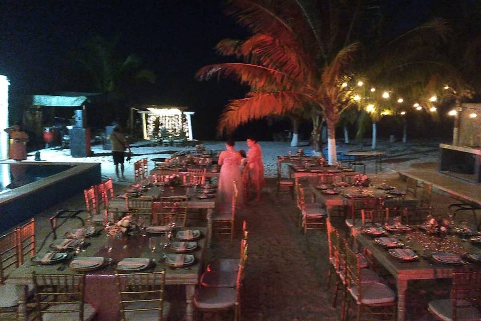 Banquetes y Eventos Dknt