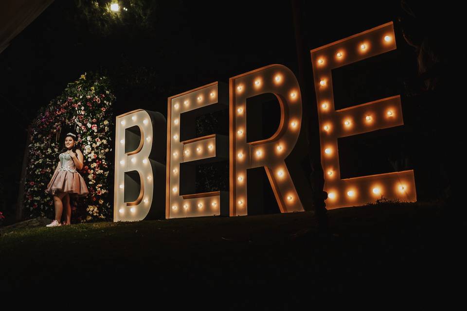 Letras gigantes para tu evento