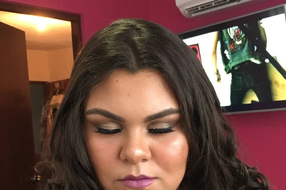 Maquillaje en tonos cálidos