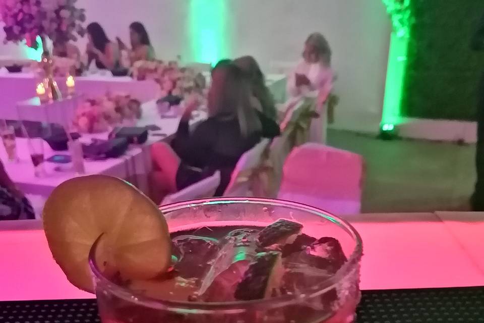 Cosmopolitan Drinks & Catering