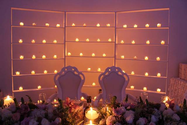 Decoración de mesa de novios