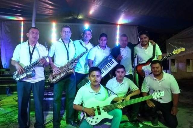 Grupo Musical Bandolero