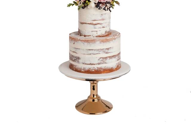 Pastel boda semi desnudo