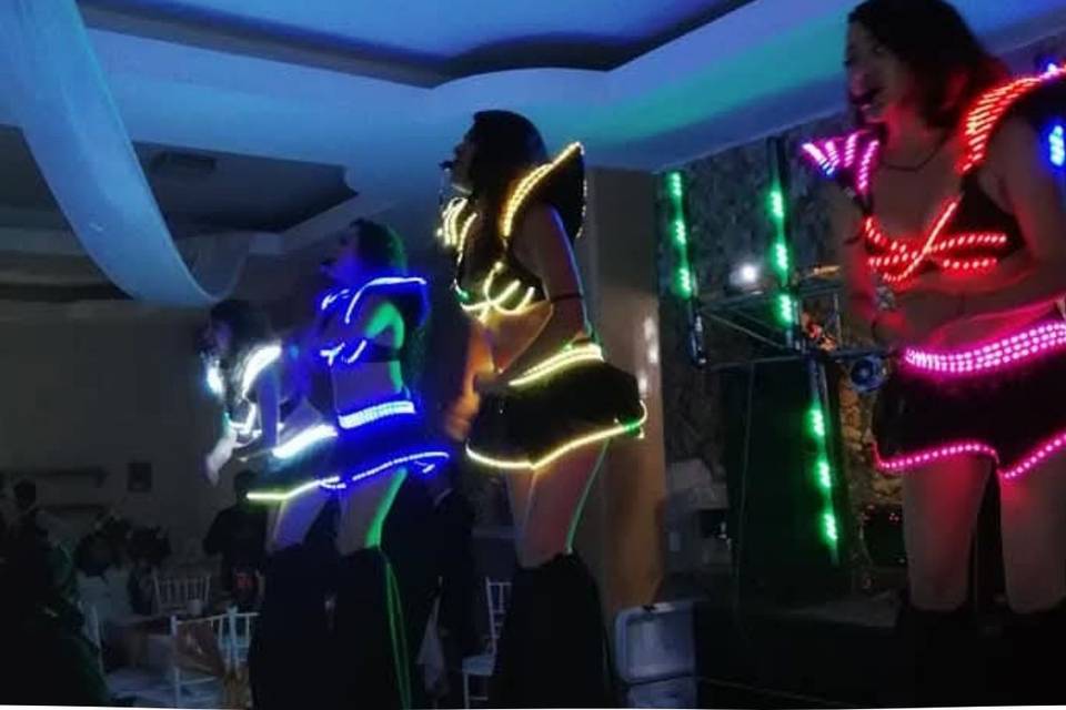 Show Robot led boda