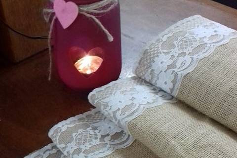 Camino de mesa de yute