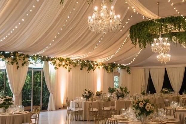 Decoración con flores blancas