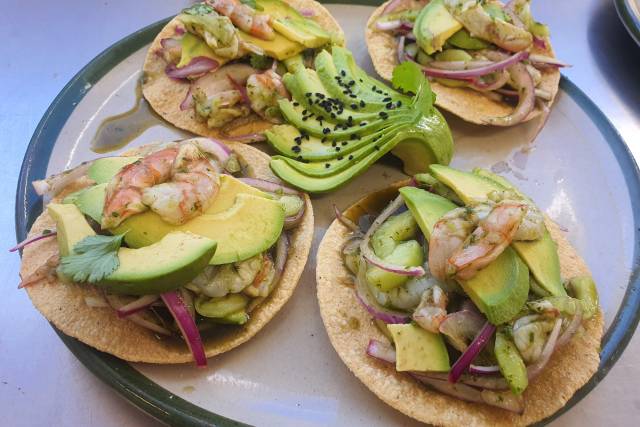 Tostadas y aguachiles