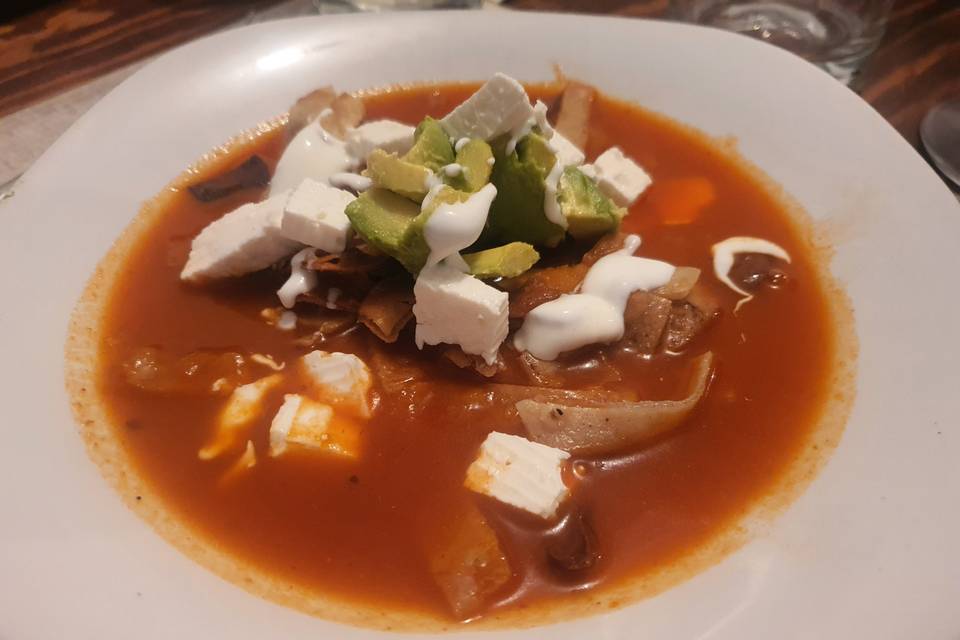 Sopa de tortilla