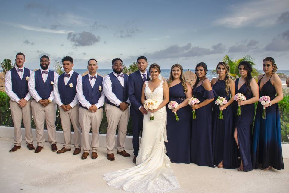 Novios, damas y padrinos