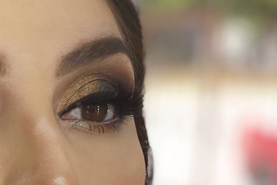 Ojos maquillados