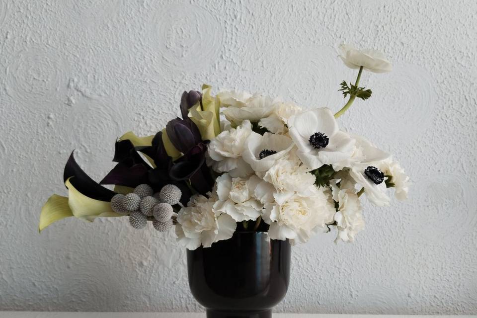 Arreglo con flores blancas
